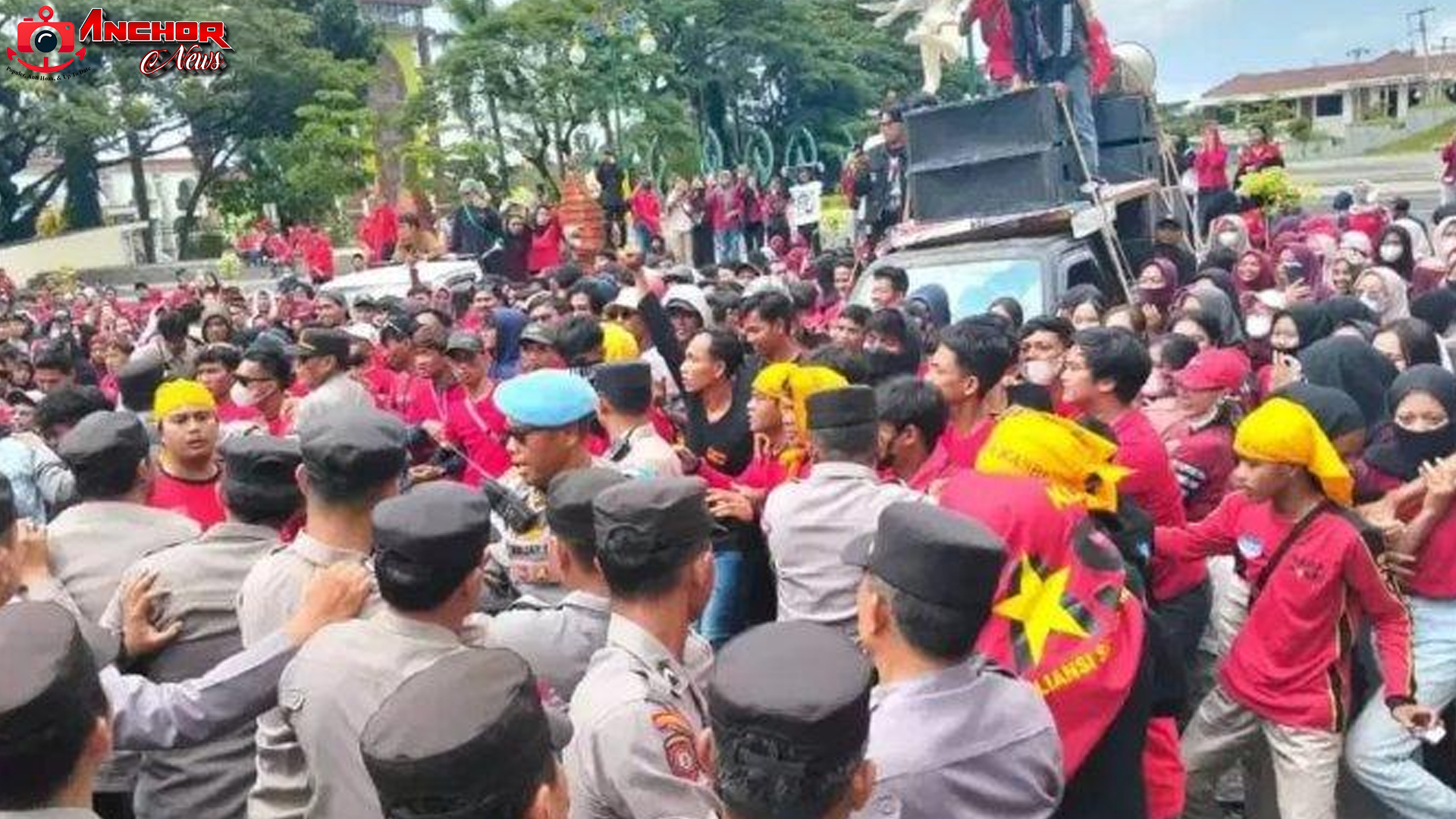 Mogok Kerja 4 Hari di PT Yihong: Ribuan Karyawan Dipecat