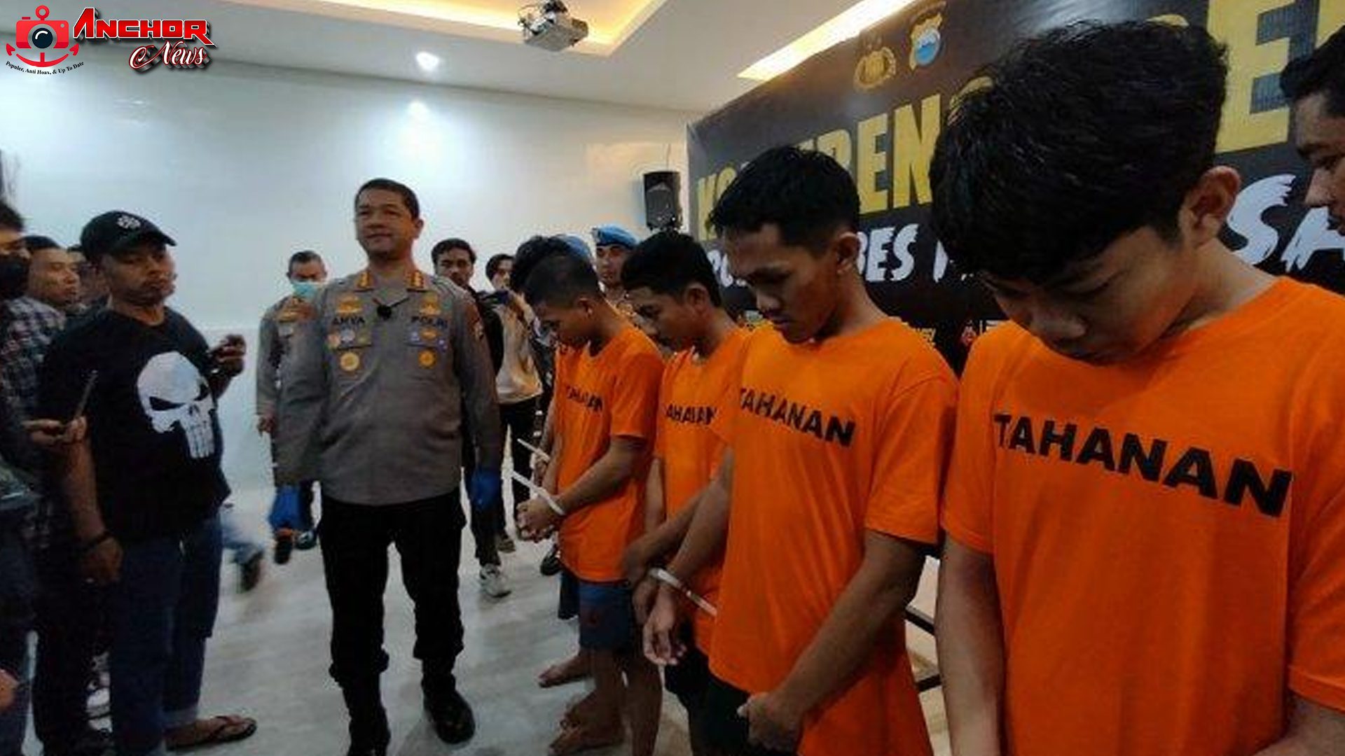Makassar Mencekam: Geng Motor Seruduk Polisi, 10 Ditangkap