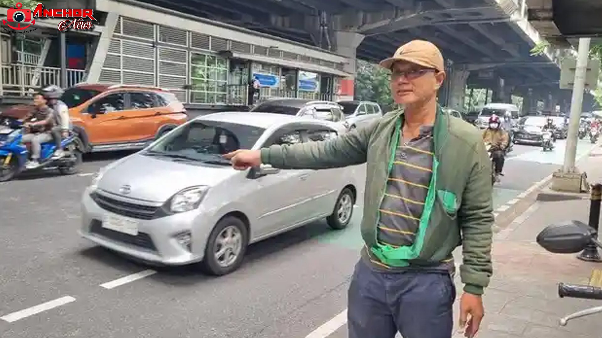 Modus Cerdik Jambret Rp 300 Juta, Intai Korban dari Dalam Bank 4 Modus Cerdik Jambret Rp 300 Juta, Intai Korban dari Dalam Bank