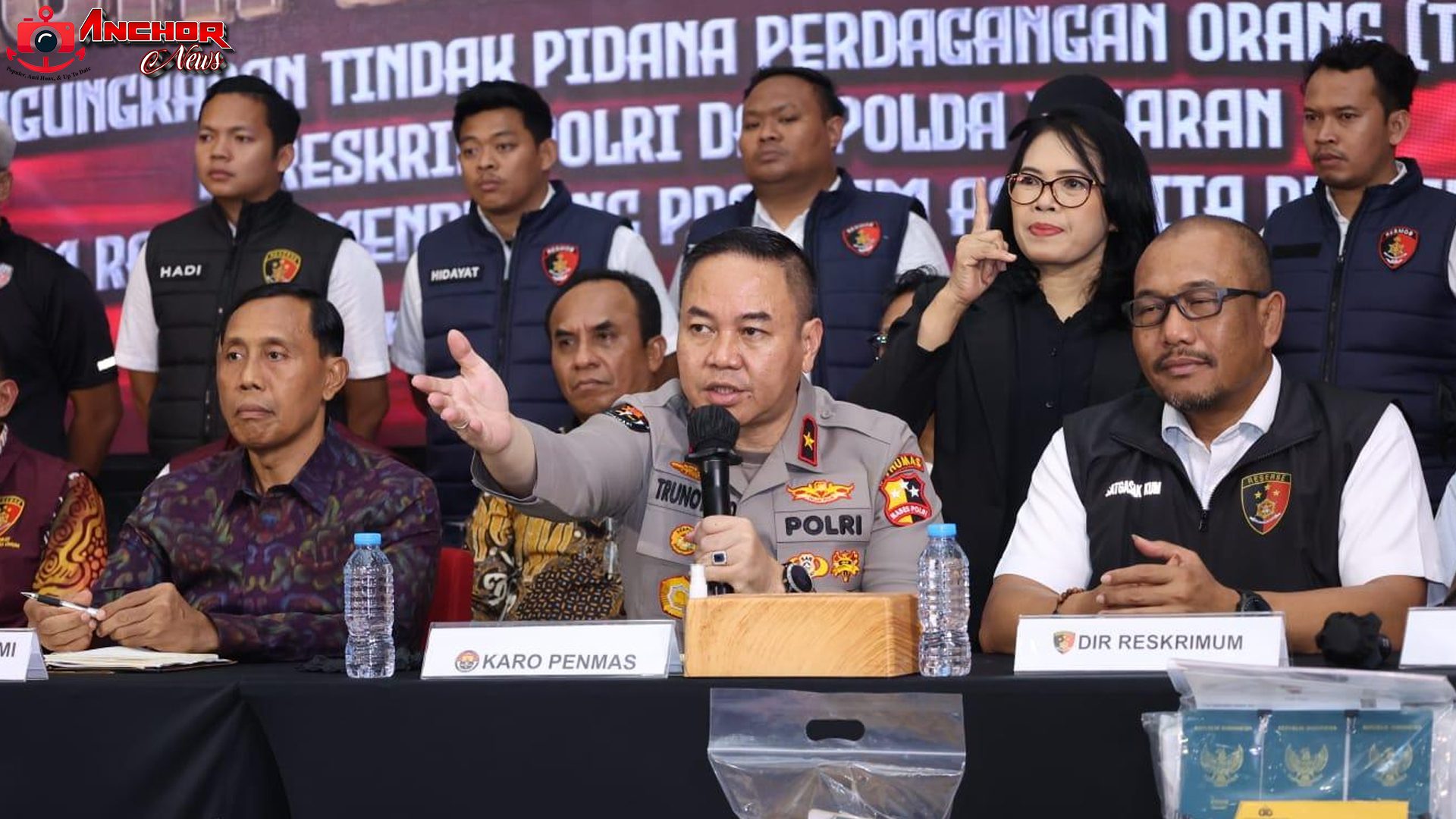 Polda Jabar Mengungkap 6 Bayi dari Perdagangan ke Singapura