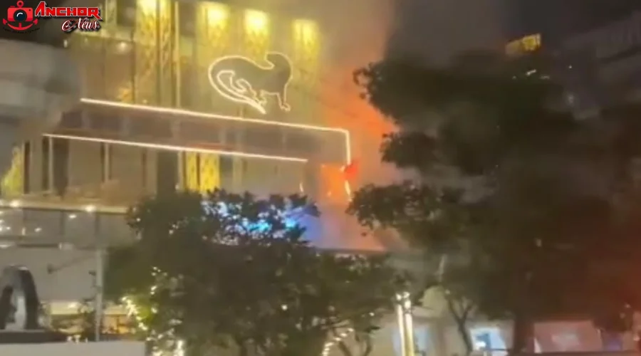 5 Fakta Kronologi Kebakaran Papan Reklame Mal Sarinah Versi Lengkap