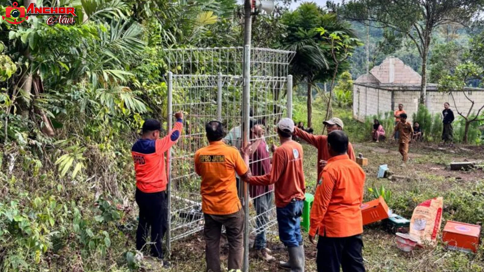 Real Time Shield: BPBD Jatim Aktifkan 6 EWS di Daerah Banjir-Longsor 2 Real Time Shield: BPBD Jatim Aktifkan 6 EWS di Daerah Banjir-Longsor