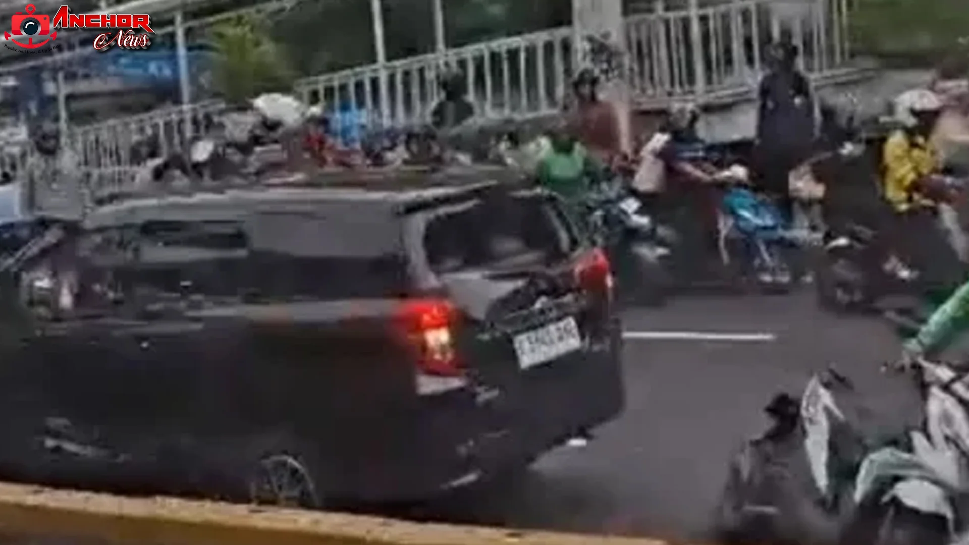 Mobil Lawan Arah Di Gunung Sahari Sebabkan 1 Korban Terluka 2 Mobil Lawan Arah Di Gunung Sahari Sebabkan 1 Korban Terluka