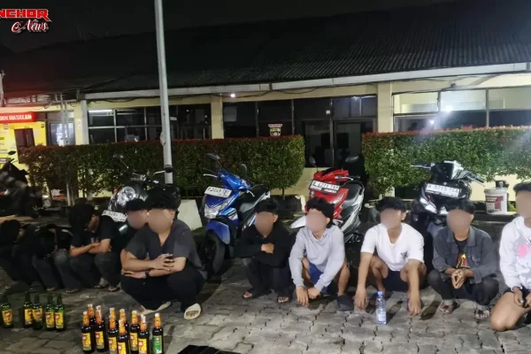 Super Aksi Cepat Brimob Bubarkan 14 Remaja Pesta Miras di Jaktim